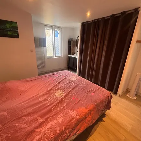 Σπίτι διακοπών Maison Avec Terrasse Et Jardin, 20 Minutes De La *